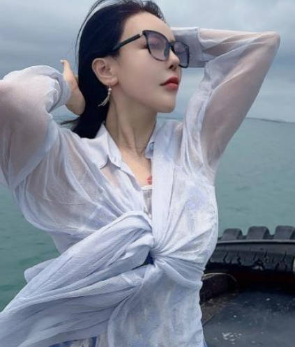 新开发天河潭村风骚筱桐丝足