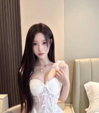 第一次去肤白貌美女友系老师