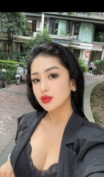 非常性感的大长腿米娜