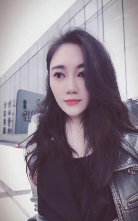 胸形很好看的小姐姐