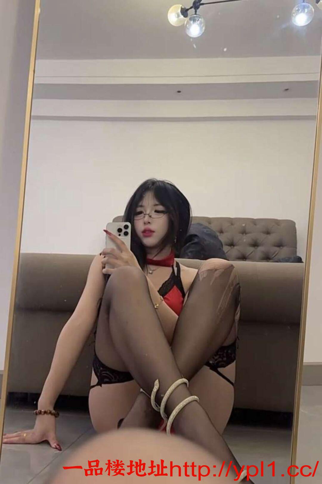 番禺真实三点粉嫩纯骚小姐姐