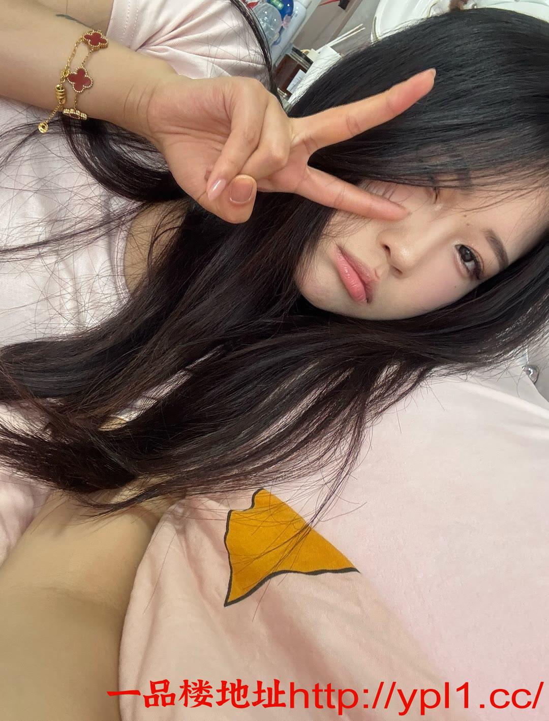 刚下海的兼职嫩妹鲍鱼多汁紧致可外出