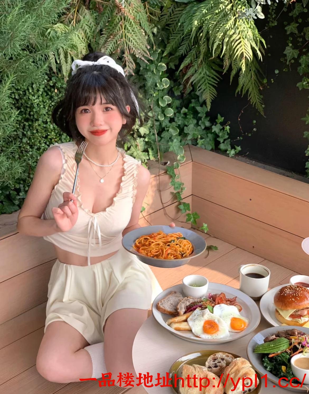 小姐姐鲍鱼粉粉嘴巴又吸又允性感淫媚勾人 可上门