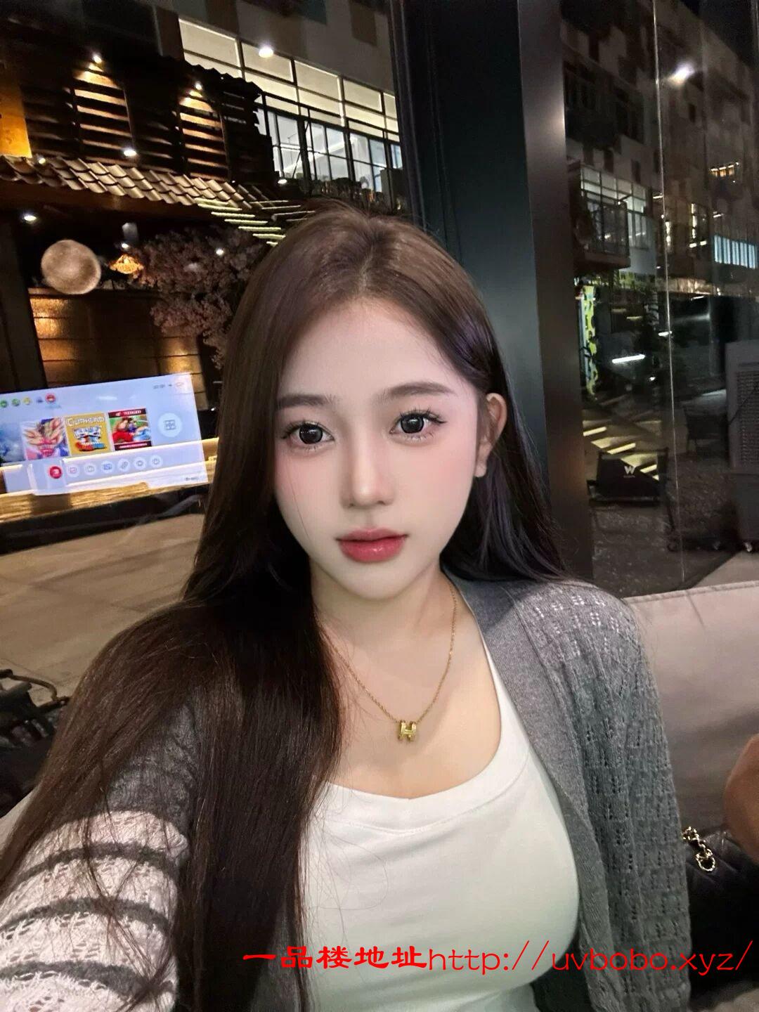 真人比照片看着带感的女子