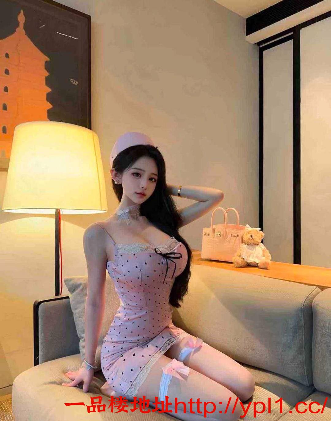 嫩妹粉穴鲍汁多可深喉