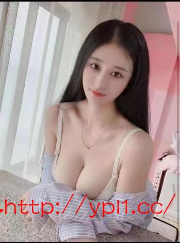 后入肥臀巨乳的御姐舒服