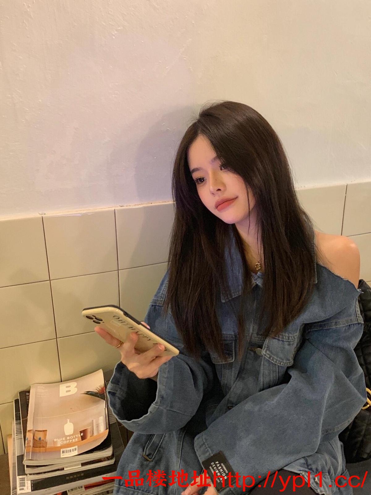 市清纯高颜值性感御姐00后