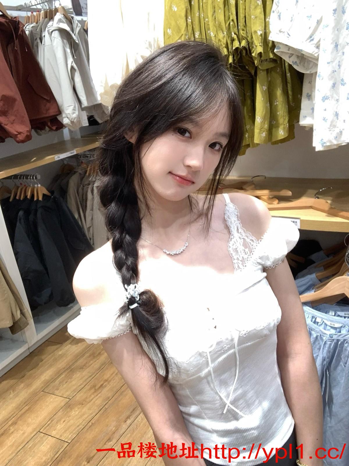 女大兼职超嫩刚开苞