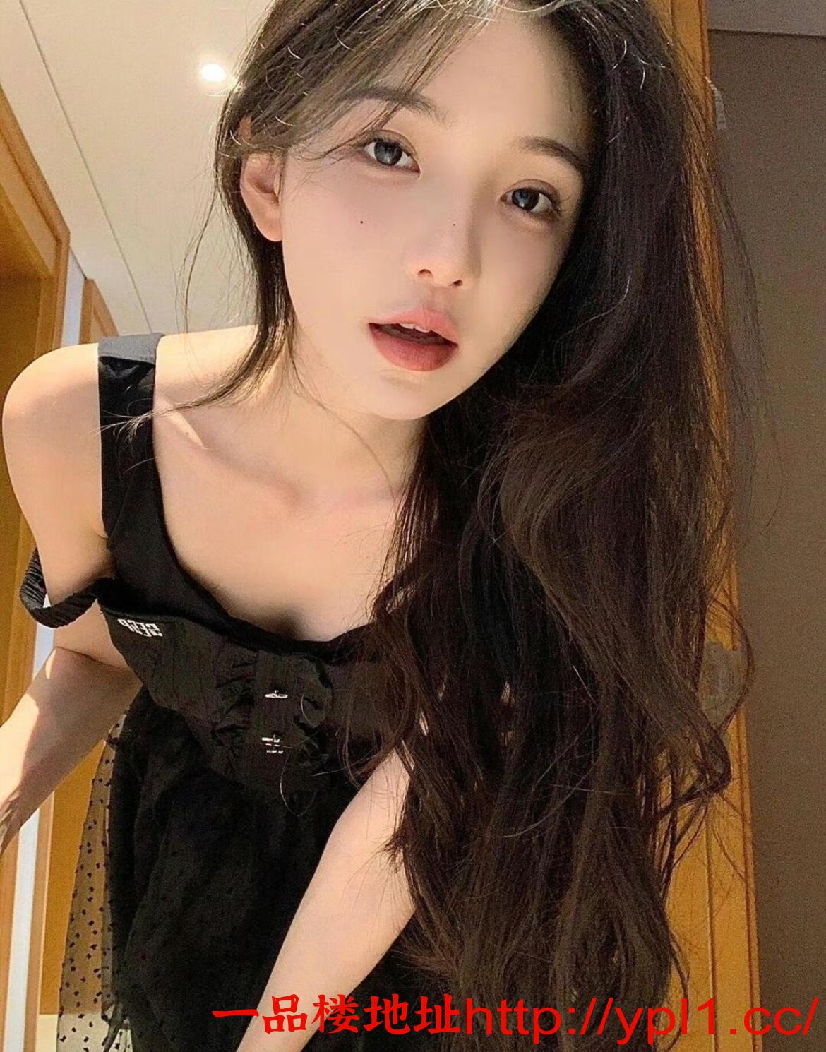 兼职瑜伽老师身材S蜜桃臀可颜射刚下海