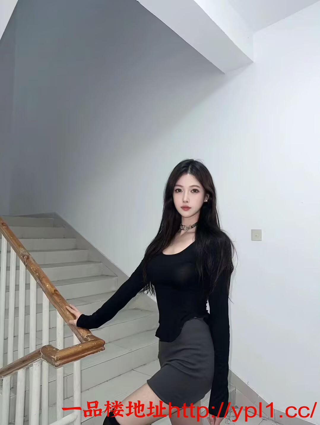 白嫩辣妹兼职温顺穴紧女上很棒可外