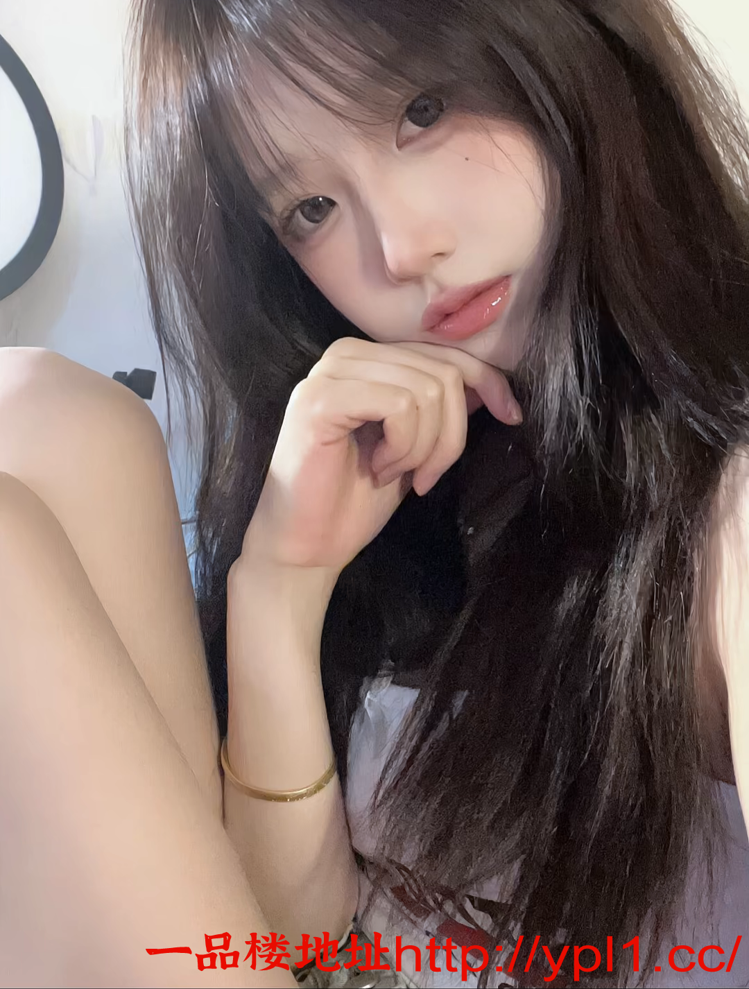 反差婊学生妹白虎嫩穴