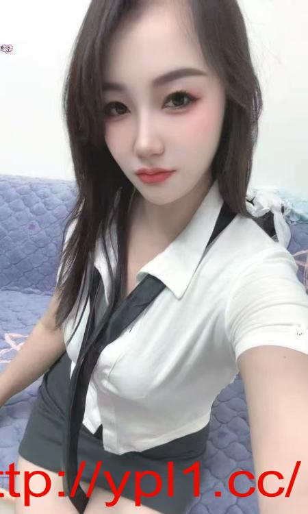 白云性感黑丝萝莉