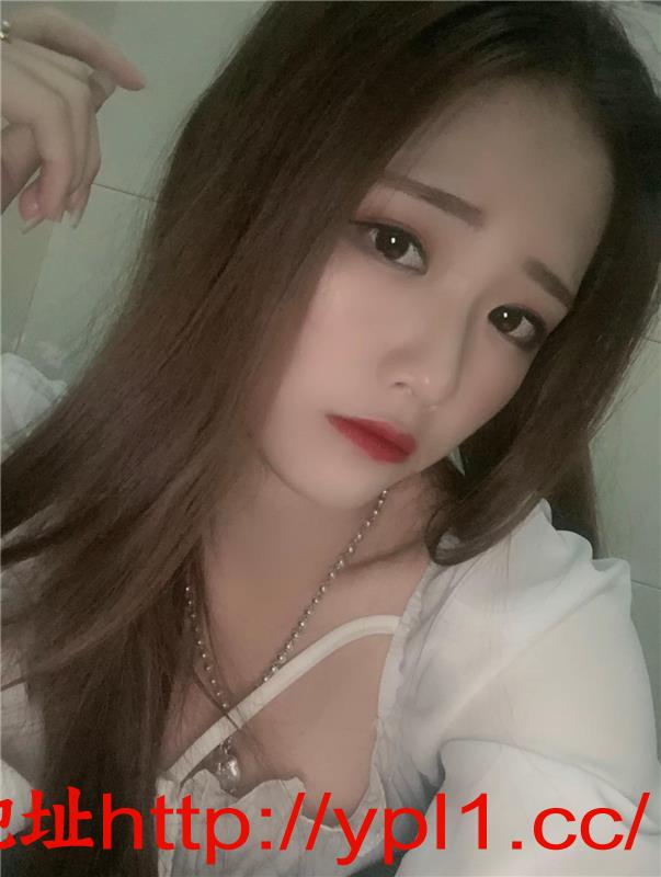 胸形很好看的小姐姐