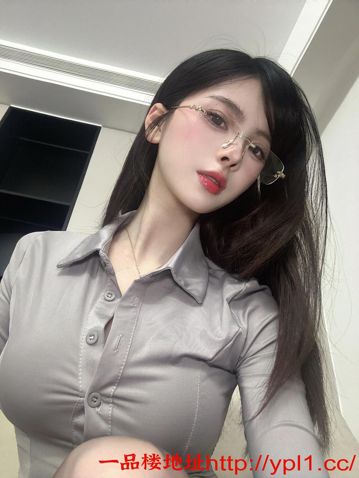 狂操极品炮架小淫逼