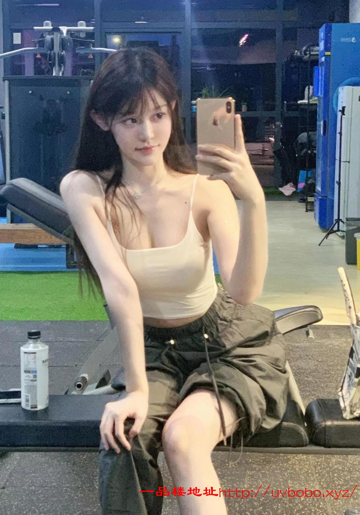 新北性感胸软活力美女