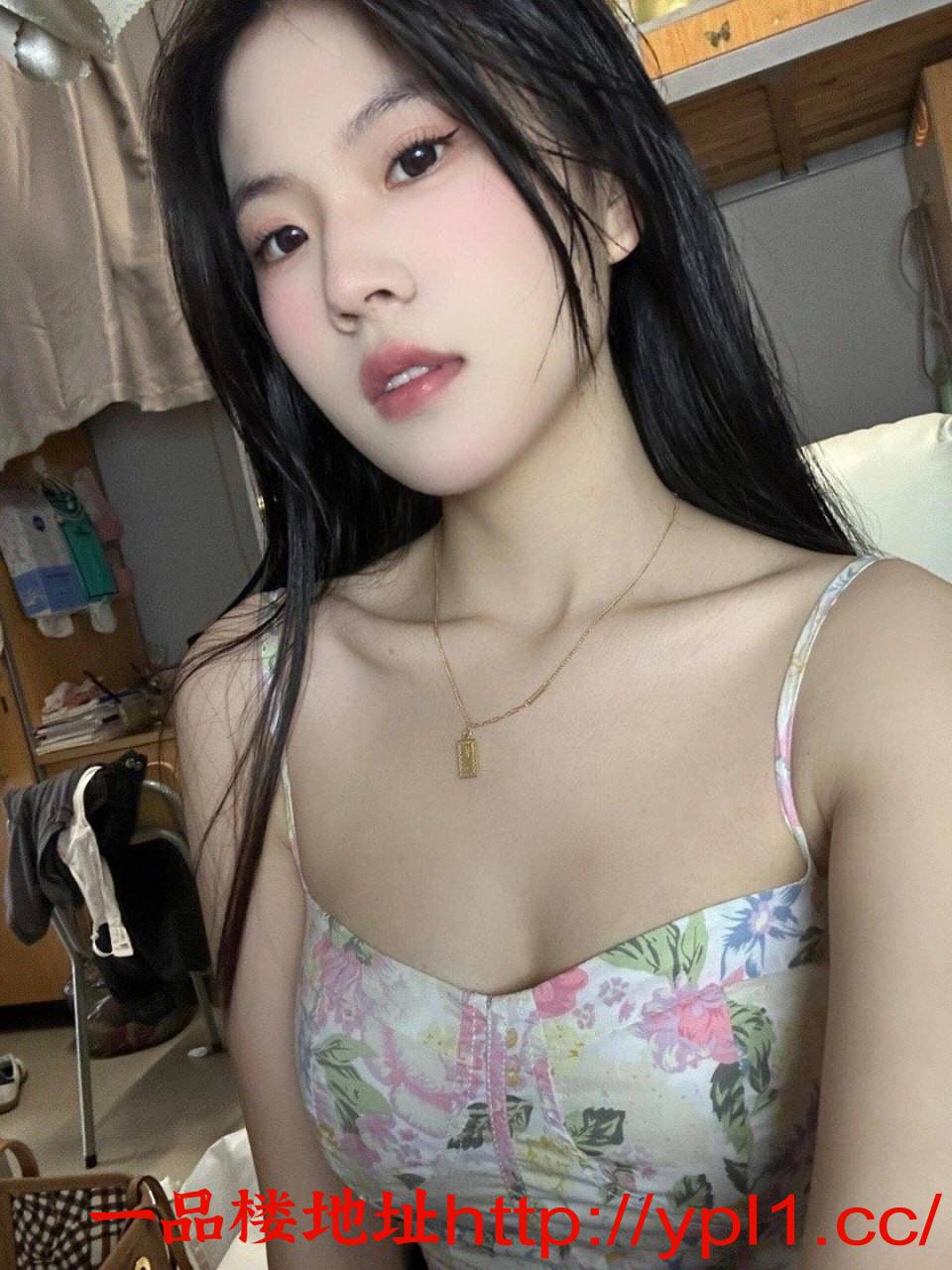 粉嫩多汁美少妇