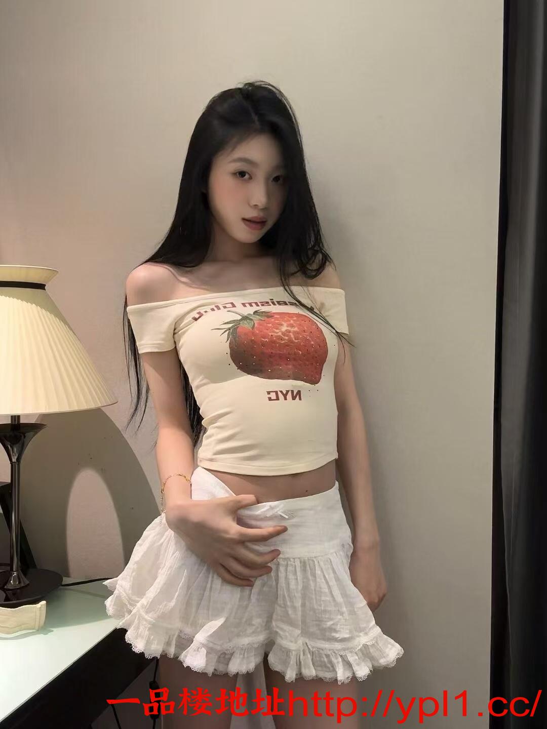 市23岁瑜伽老师刚下海兼职白嫩肤色