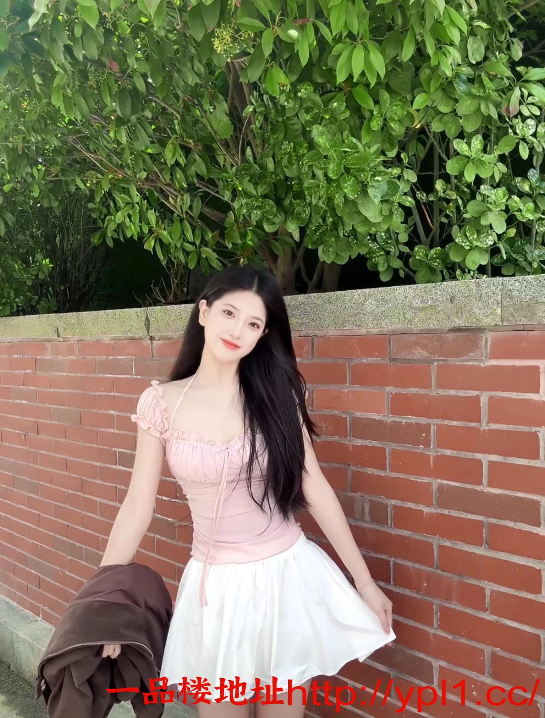 极品嫩妹肤白貌美大长腿水多大奶