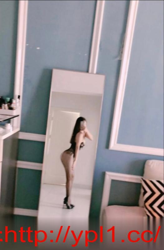 巨乳肥臀熟女姐姐