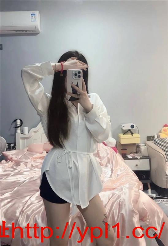 大屁股小骚妹儿