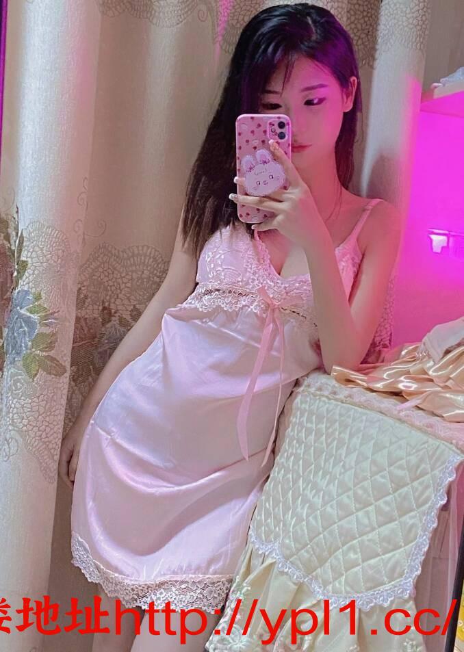 白白的皮肤00后小妹妹兼职（已验证真人）