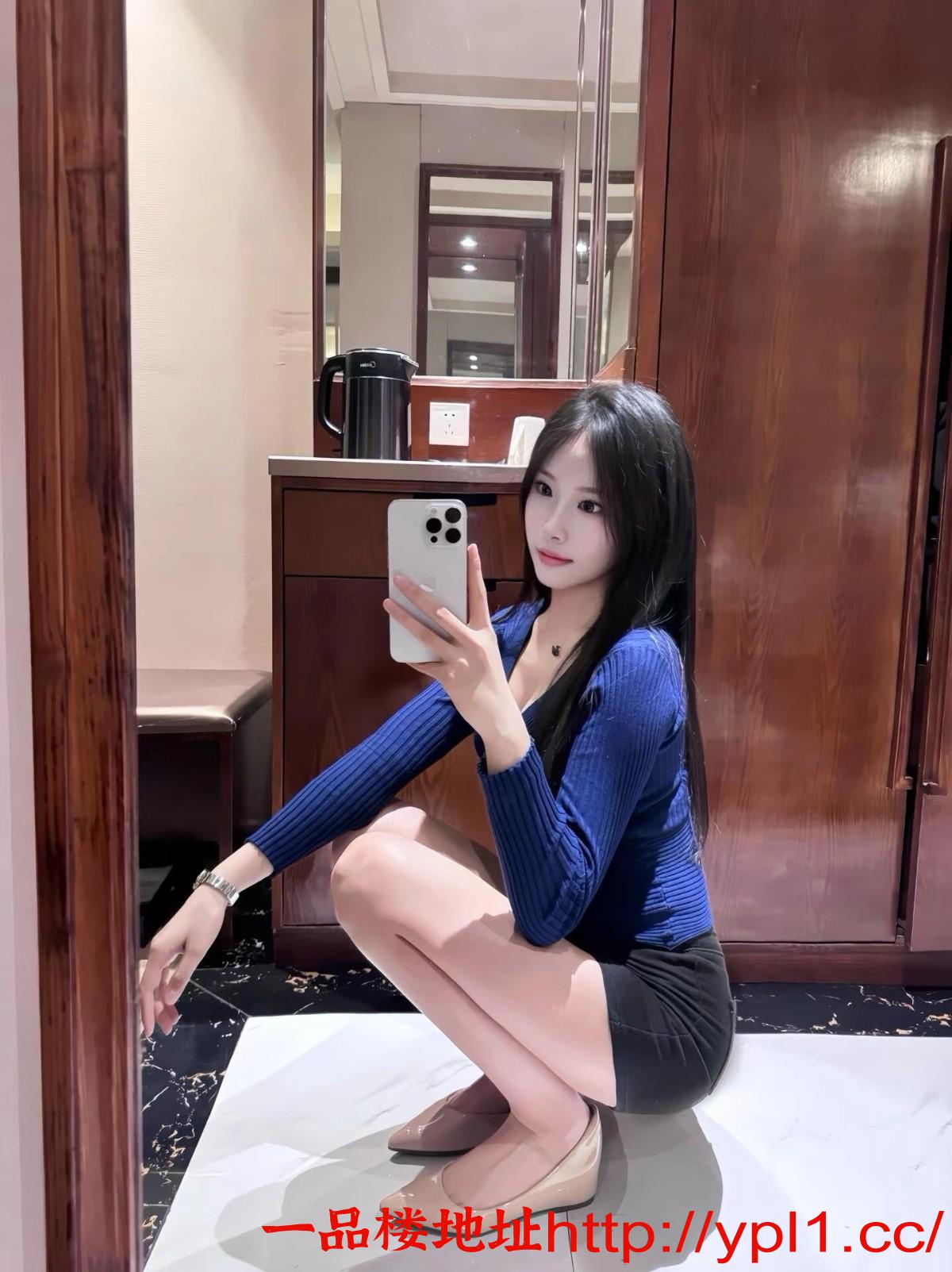 抖音认识的小主播 前凸后翘大长腿