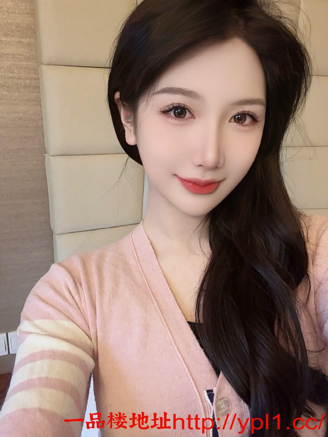 蜜桃多汁美少女体验很给力