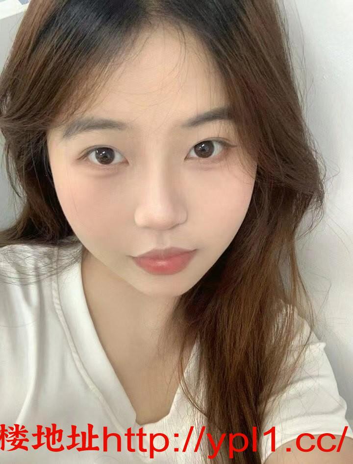 大胸妹口活一流服务好B紧