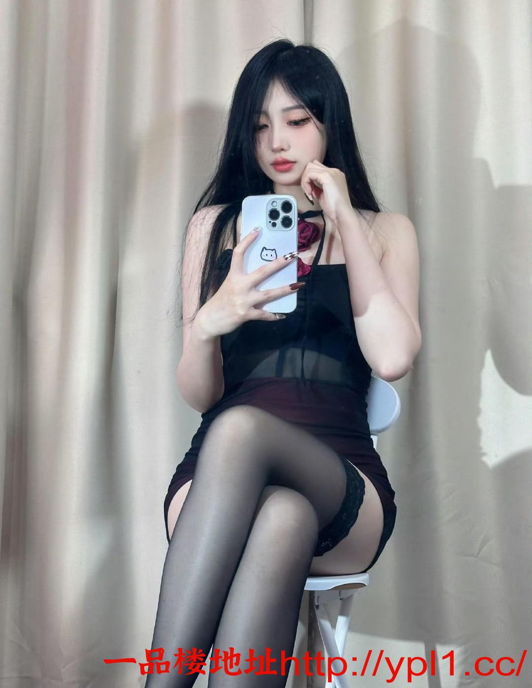 嫩妹一对奶子太勾人心魂