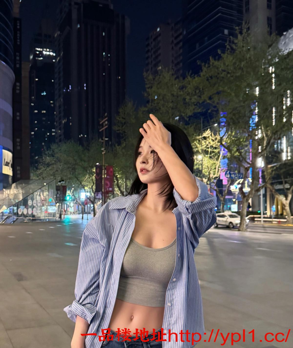 莉莉 小活 人特别耐眼