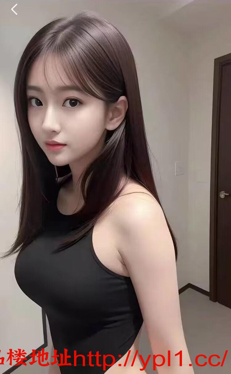 反差很白嫩的学生妹