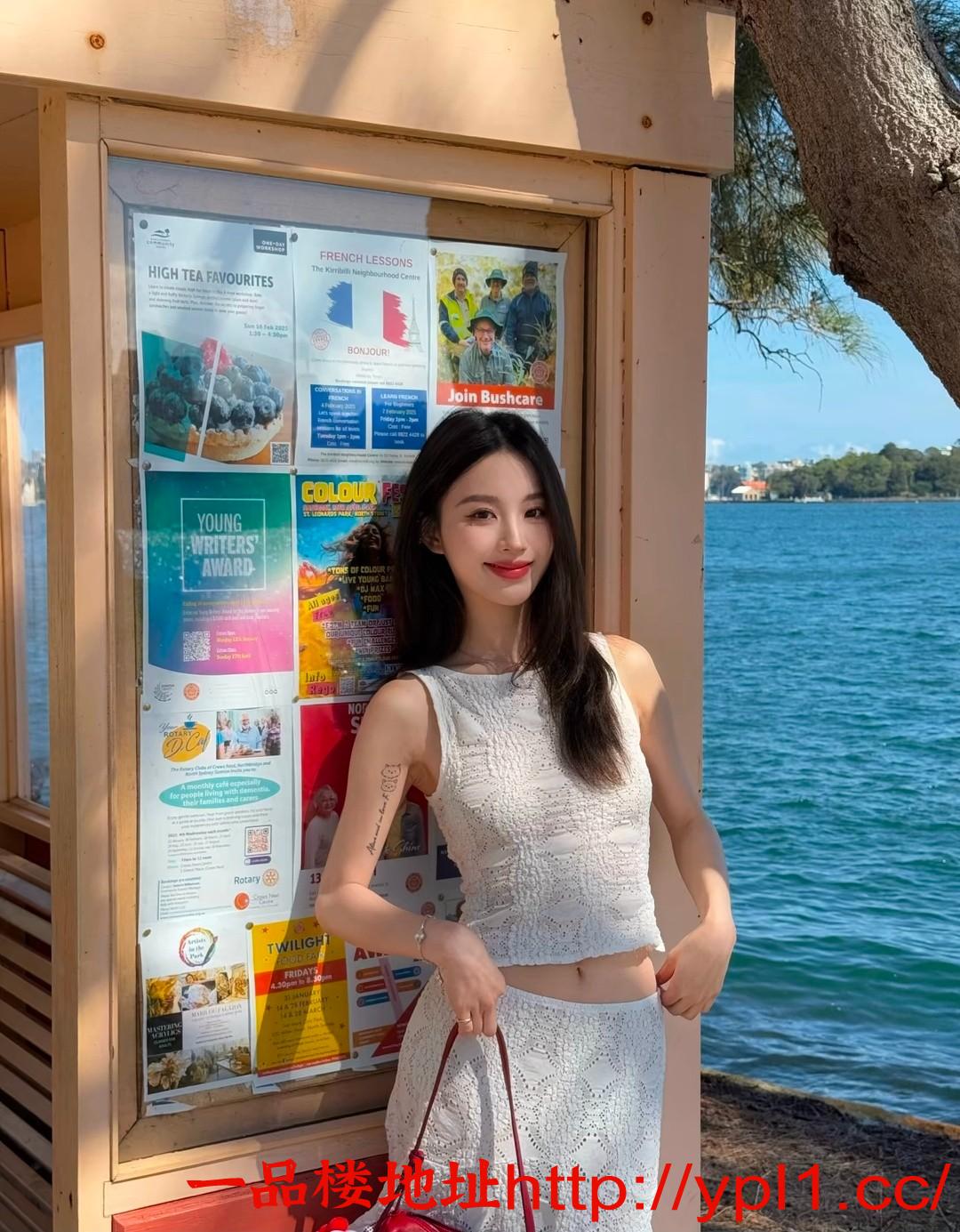 04年粉嫩妹偶尔兼职逼紧水多 配合好