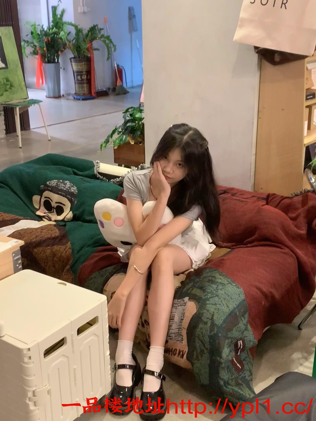 非常极品的妹子各种会玩