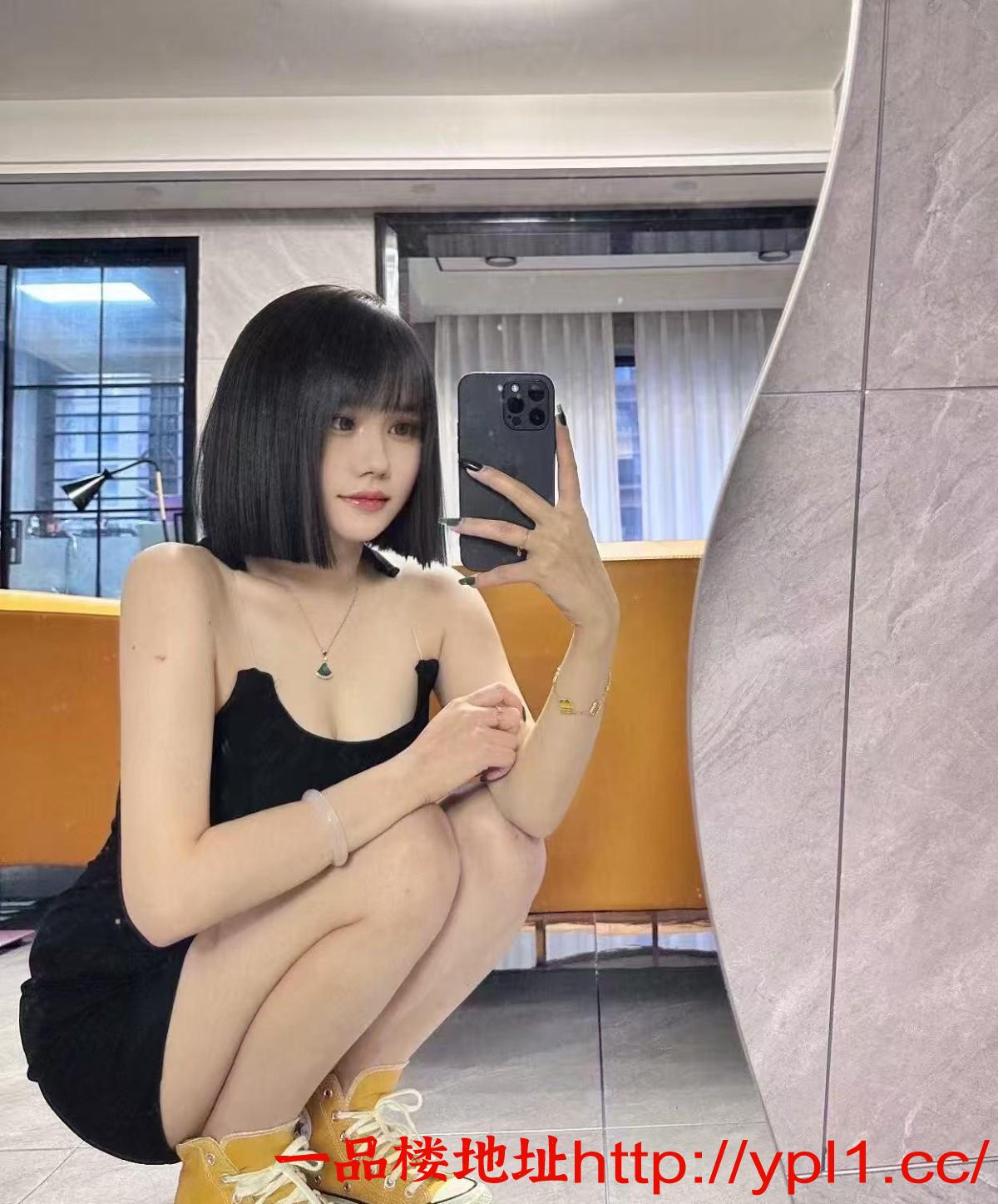 南海微胖短发妹子