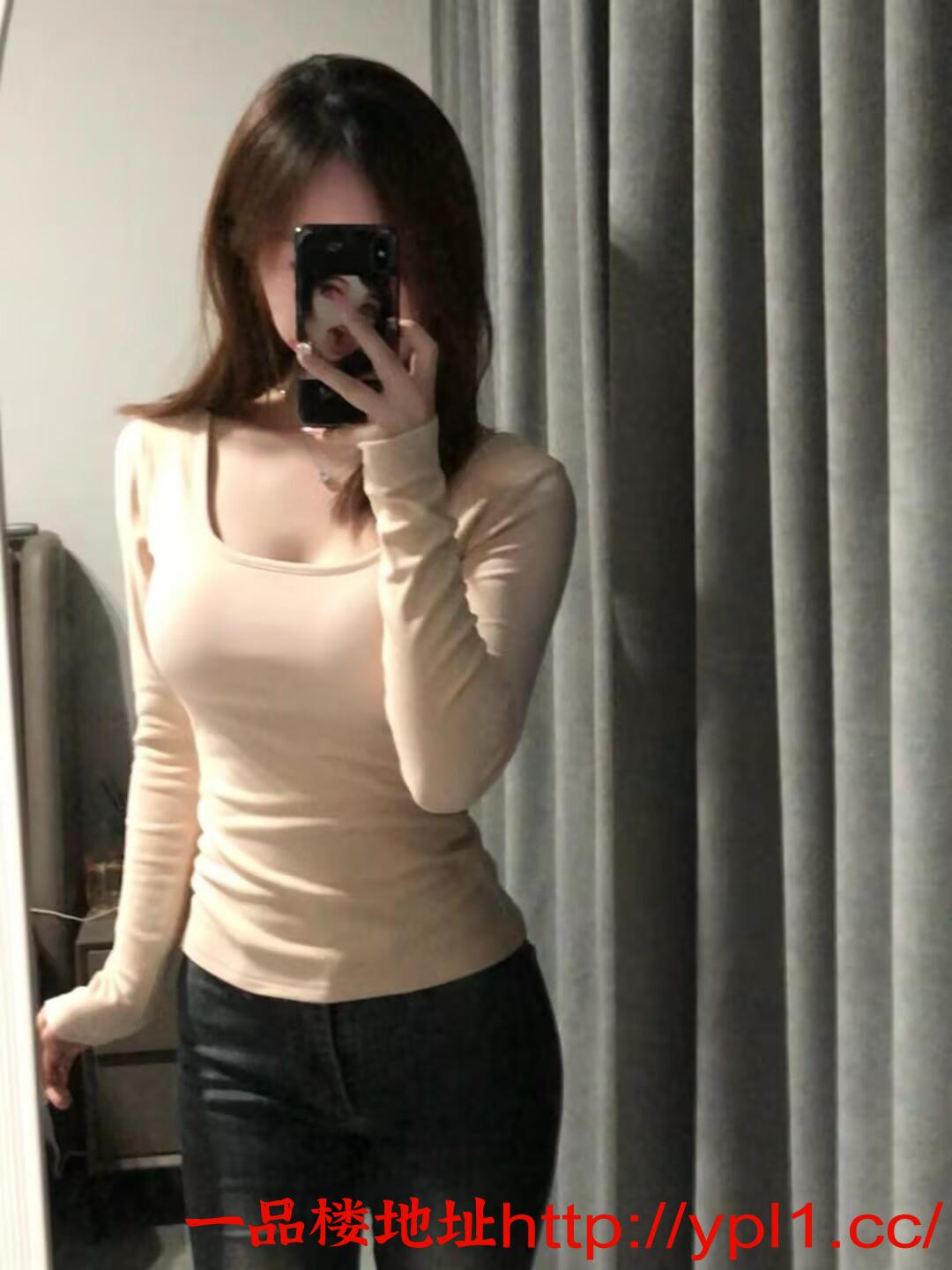 清纯反差小母狗玩得爽(可外出)