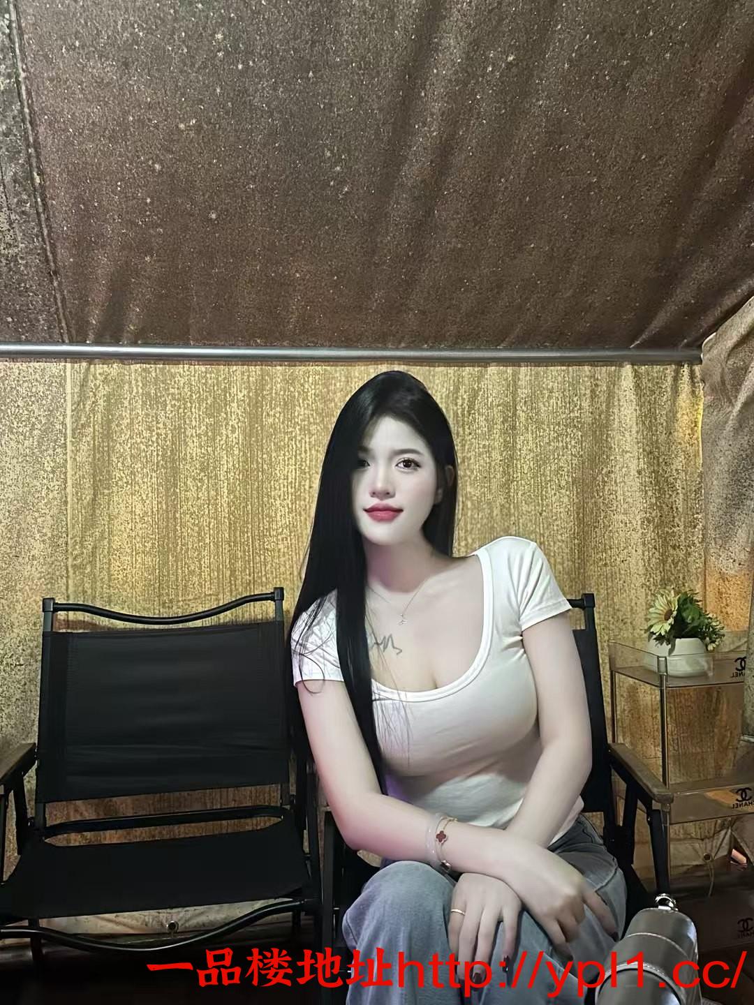 极品兼职粉里透红小逼穴超湿女神