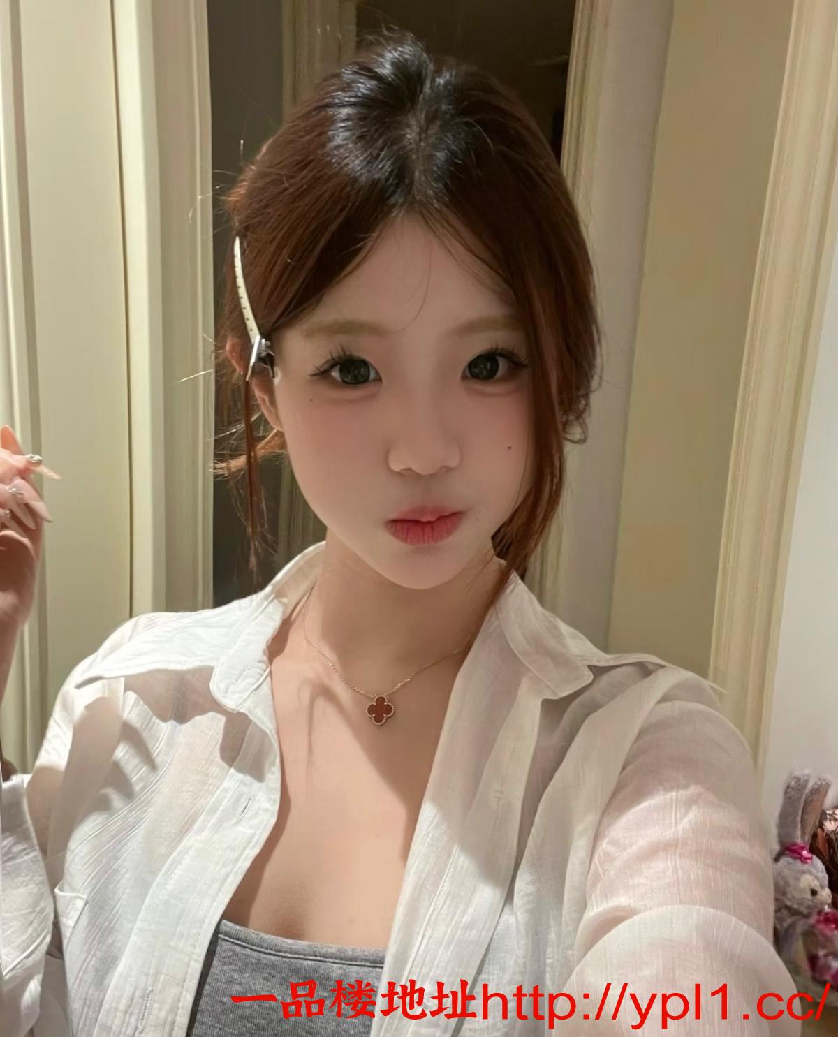 兼职情瘾少女粉嫩鲍鱼