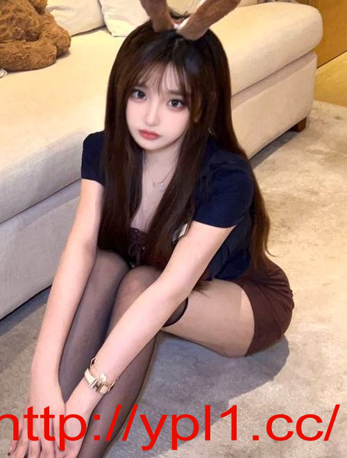 清纯嫩妹的一线天肥穴