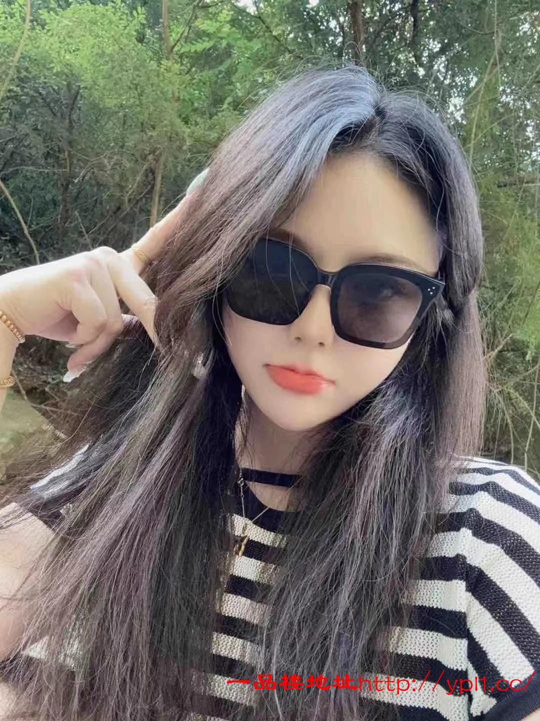 气质女孩性感女神化身