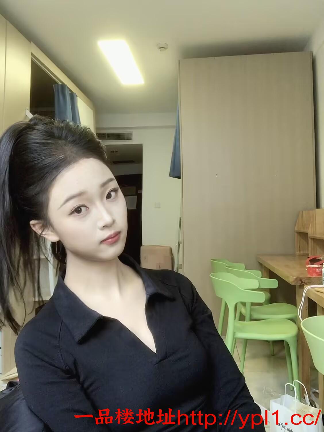 会调情的骚浪妹子刚下水(可外出)