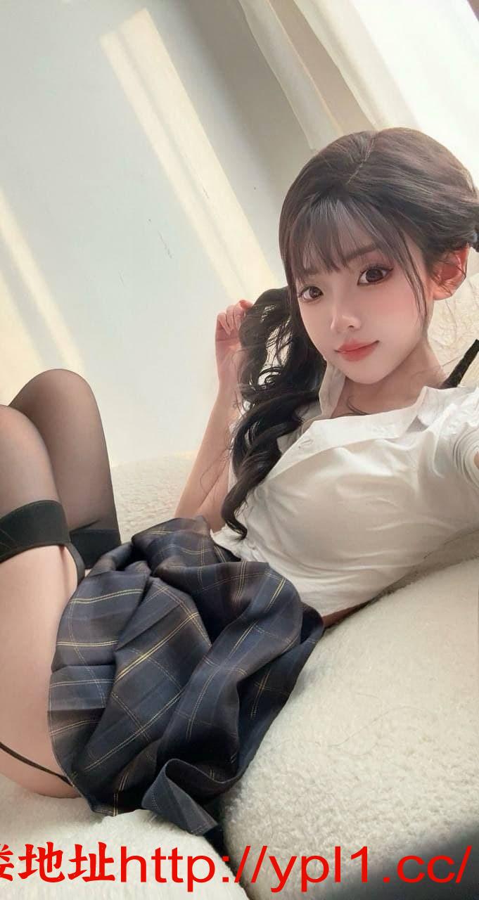 幼嫩学生妹淫水都是香的