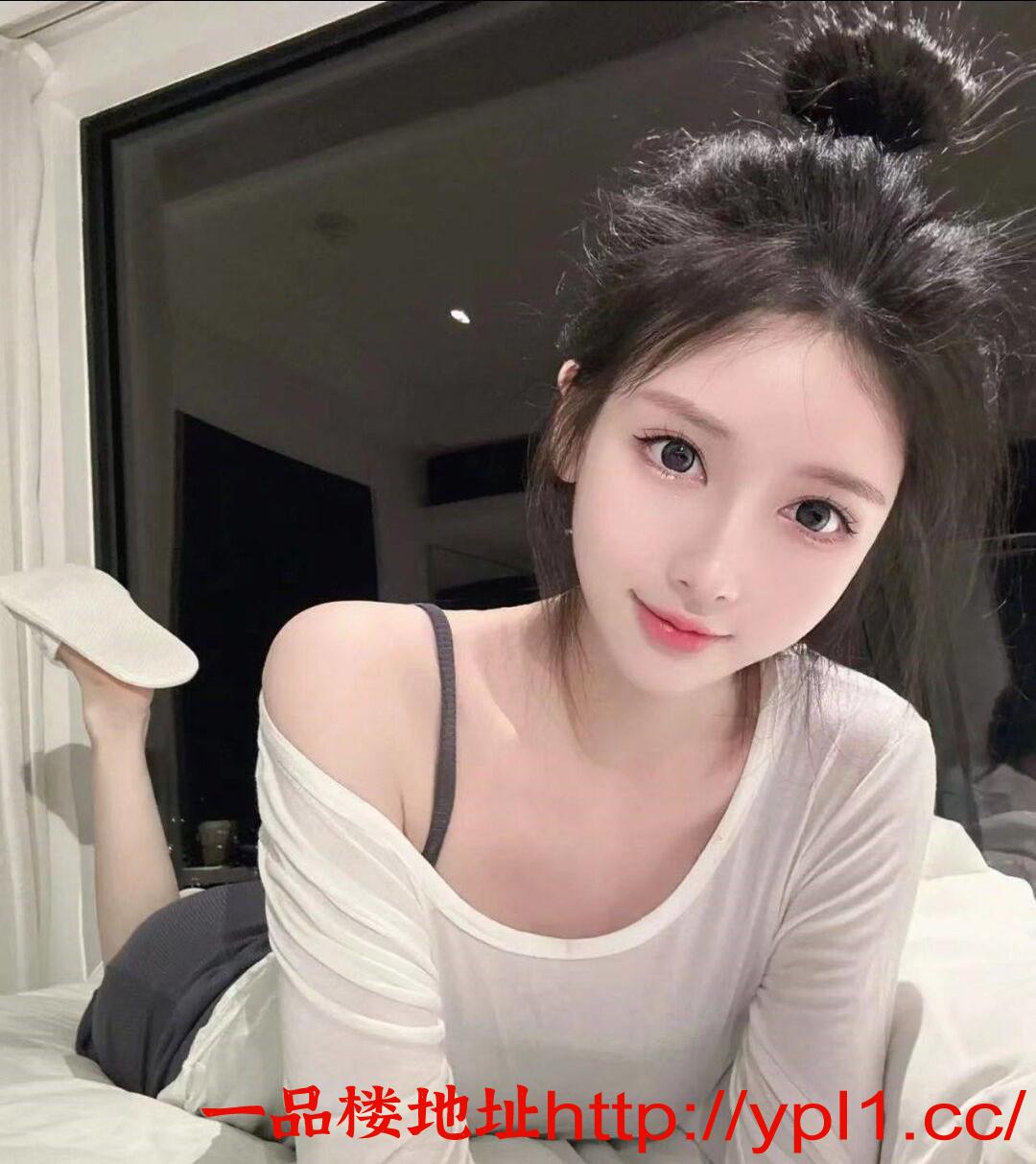 武侯情趣粉嫩翘胸骚妹