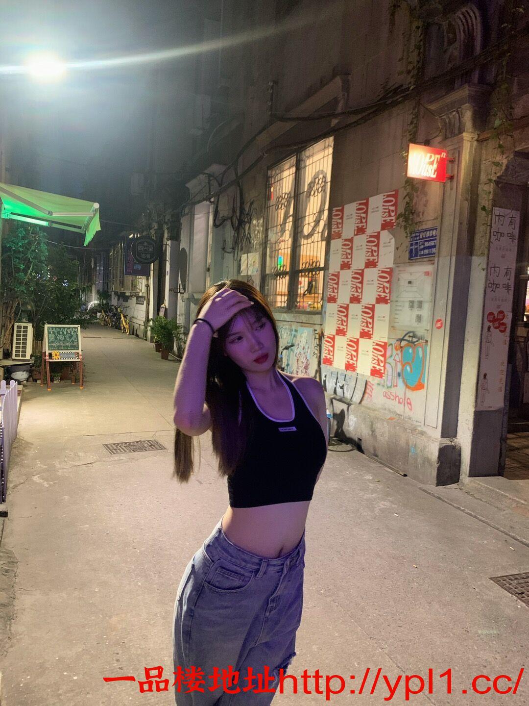 纯欲系小骚逼，粉嫩水多