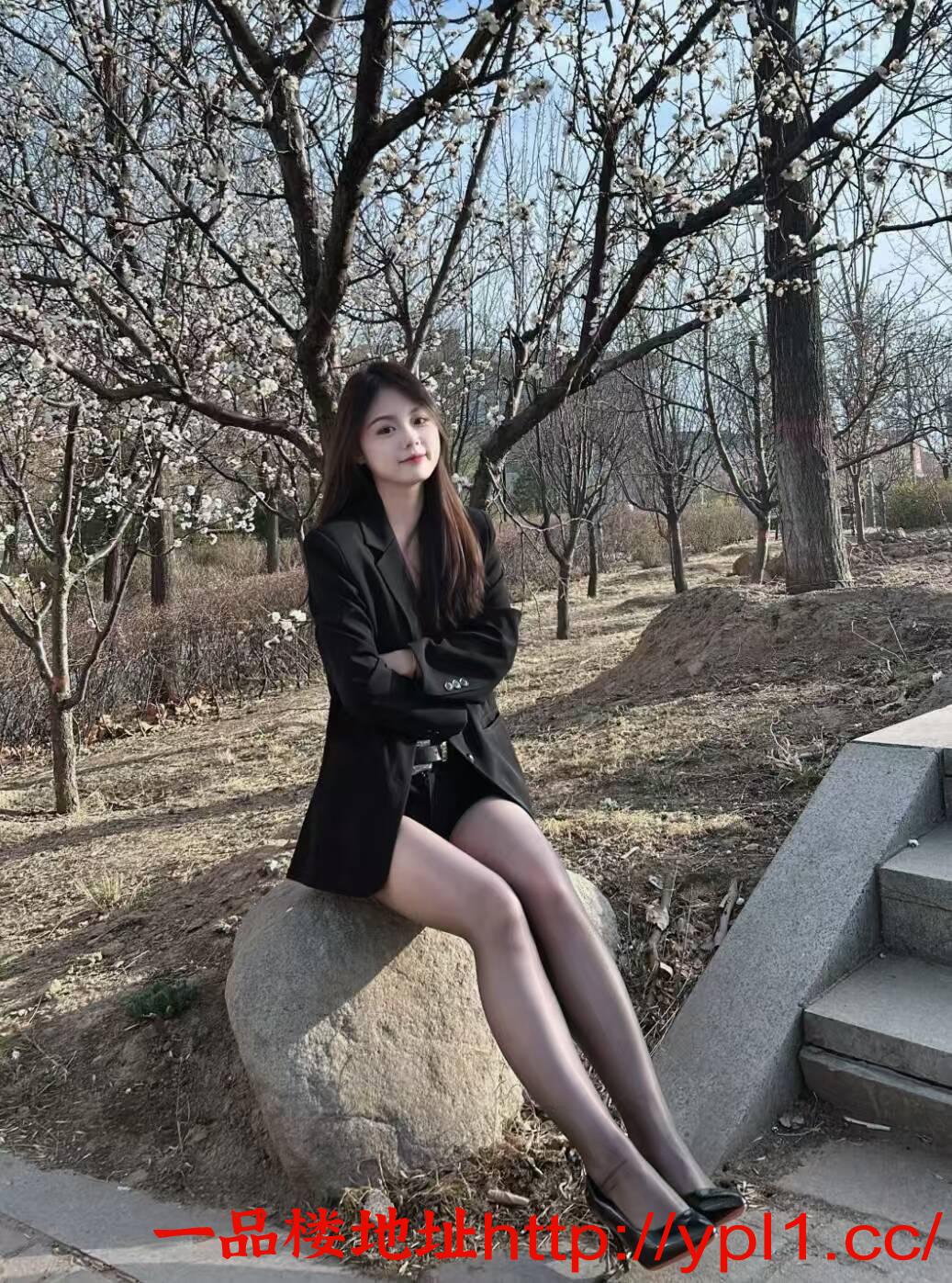 兼职情瘾少女粉嫩鲍鱼