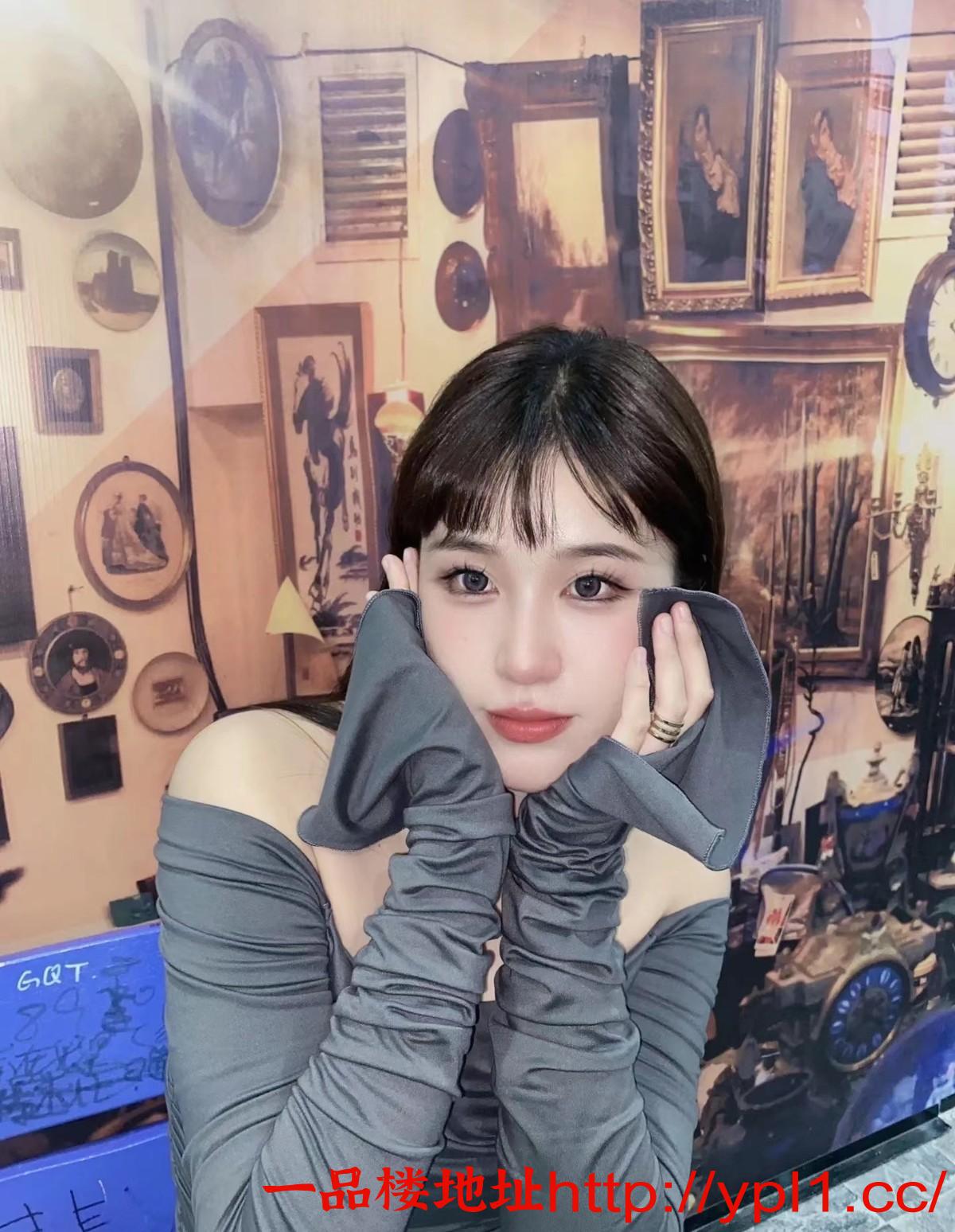 长腿性感娇嫩妹妹