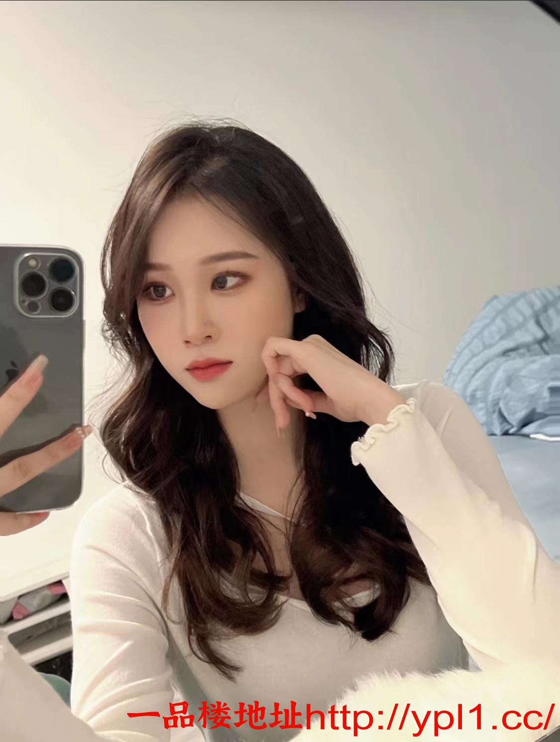 粉嫩骚货淫水多姿势配合