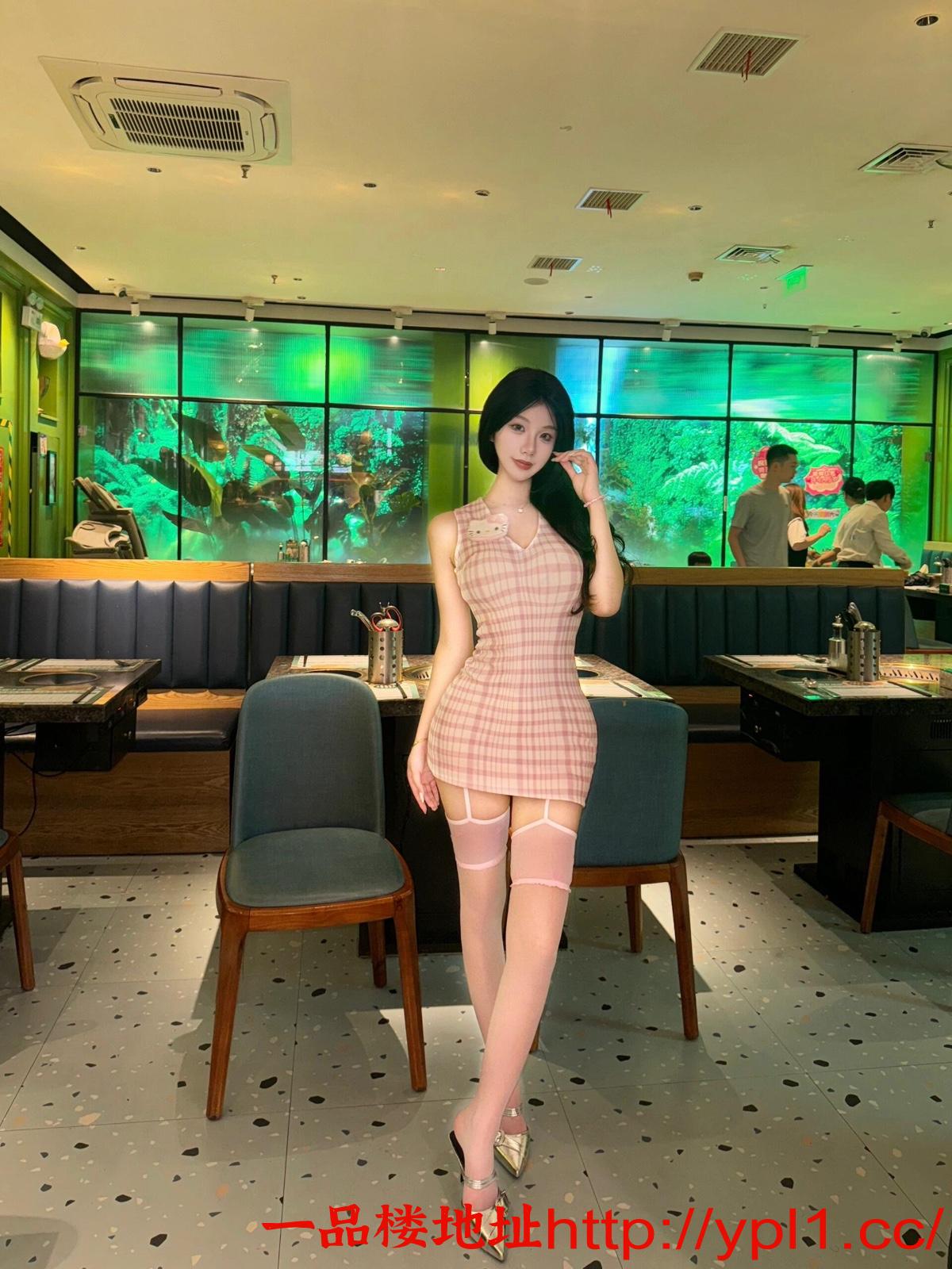 出差玩的刚下海小妹妹