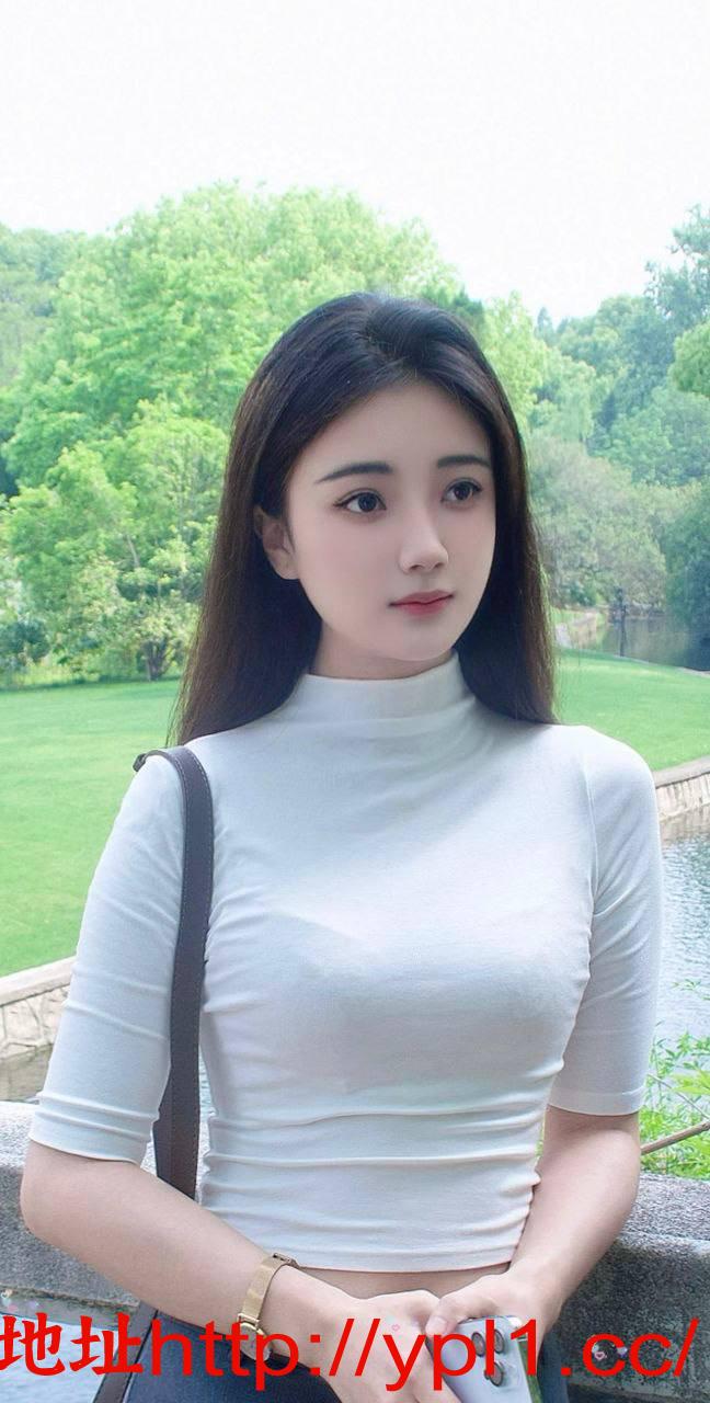 粉嫩多汁大奶老师