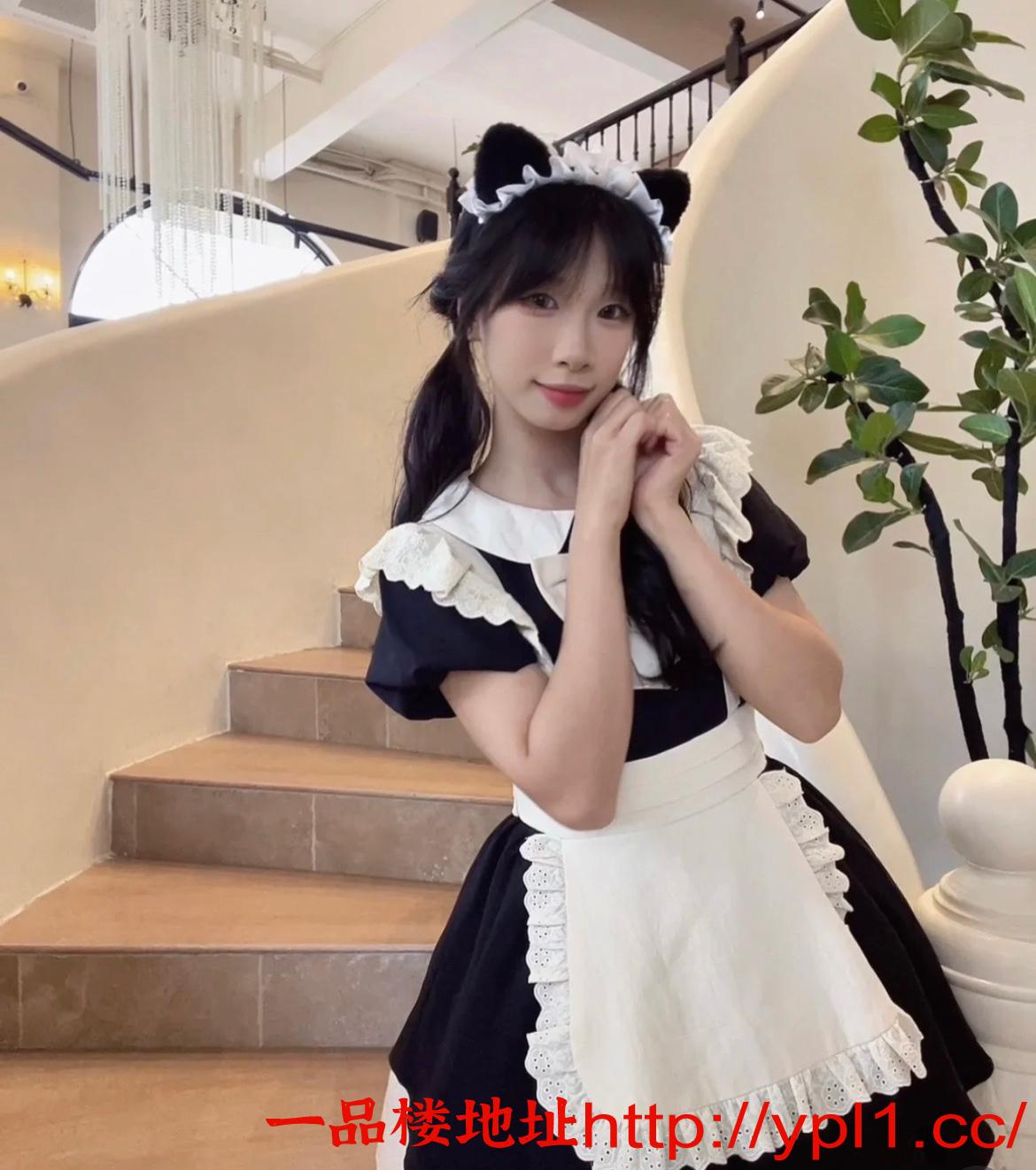 粉嫩少女甜美女友风