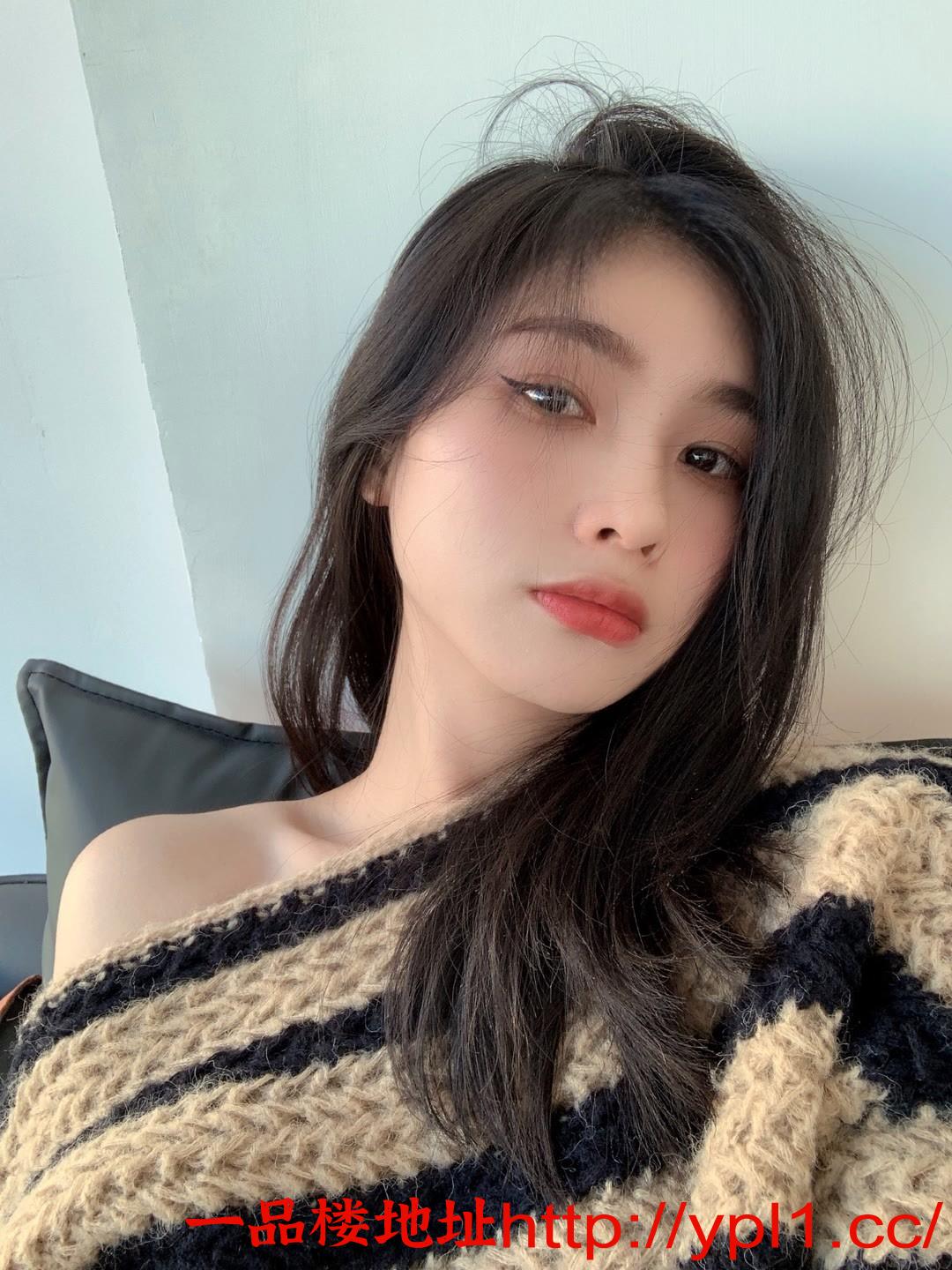 极品反差婊情趣制服激情性爱妹妹瘾特别大（自带教室）